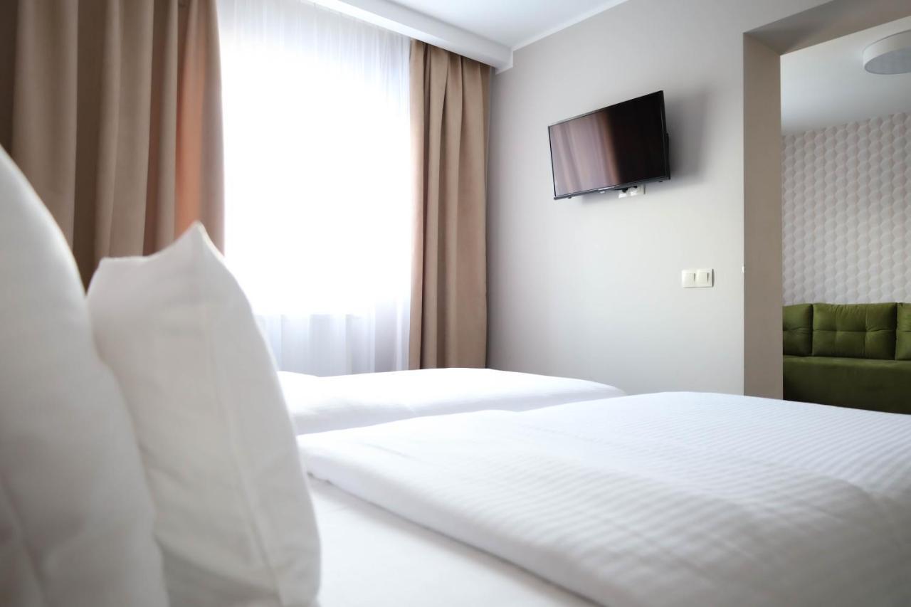 Citi Hotel'S Warszawa-Falenty Рашин Экстерьер фото